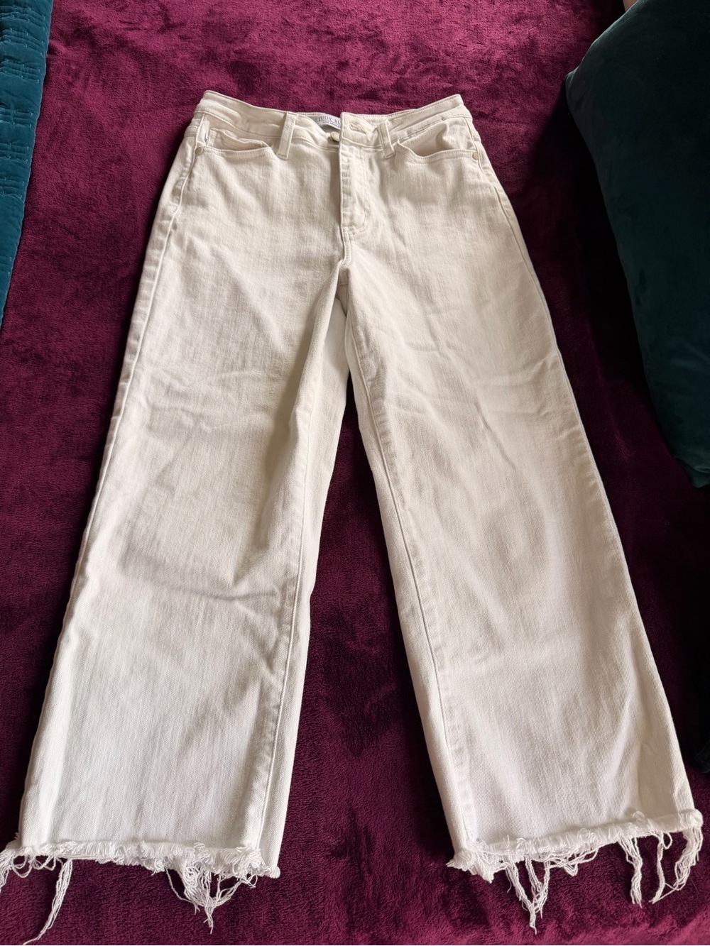 Judy Blue Cream Wide-Leg Frayed Hem Jeans